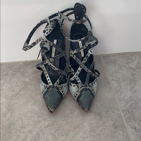 Zara Shoes - MOVING SALE Zara Snakeskin Heels Zara Shoes - MOVING SALE Zara Snakeskin Heels